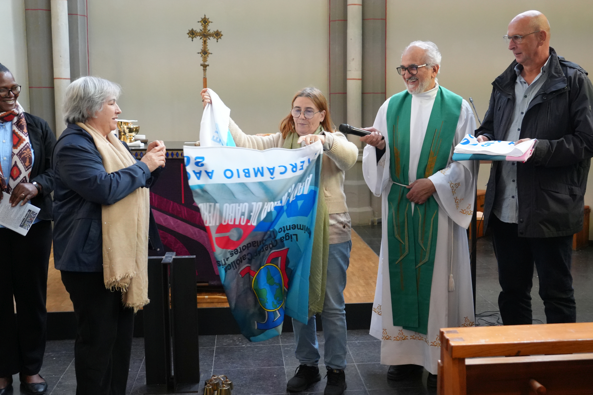 Delegation beim Gottesdienst in St. Josef Aachen (5. Okt. 2025) (c) Thomas Hohenschue