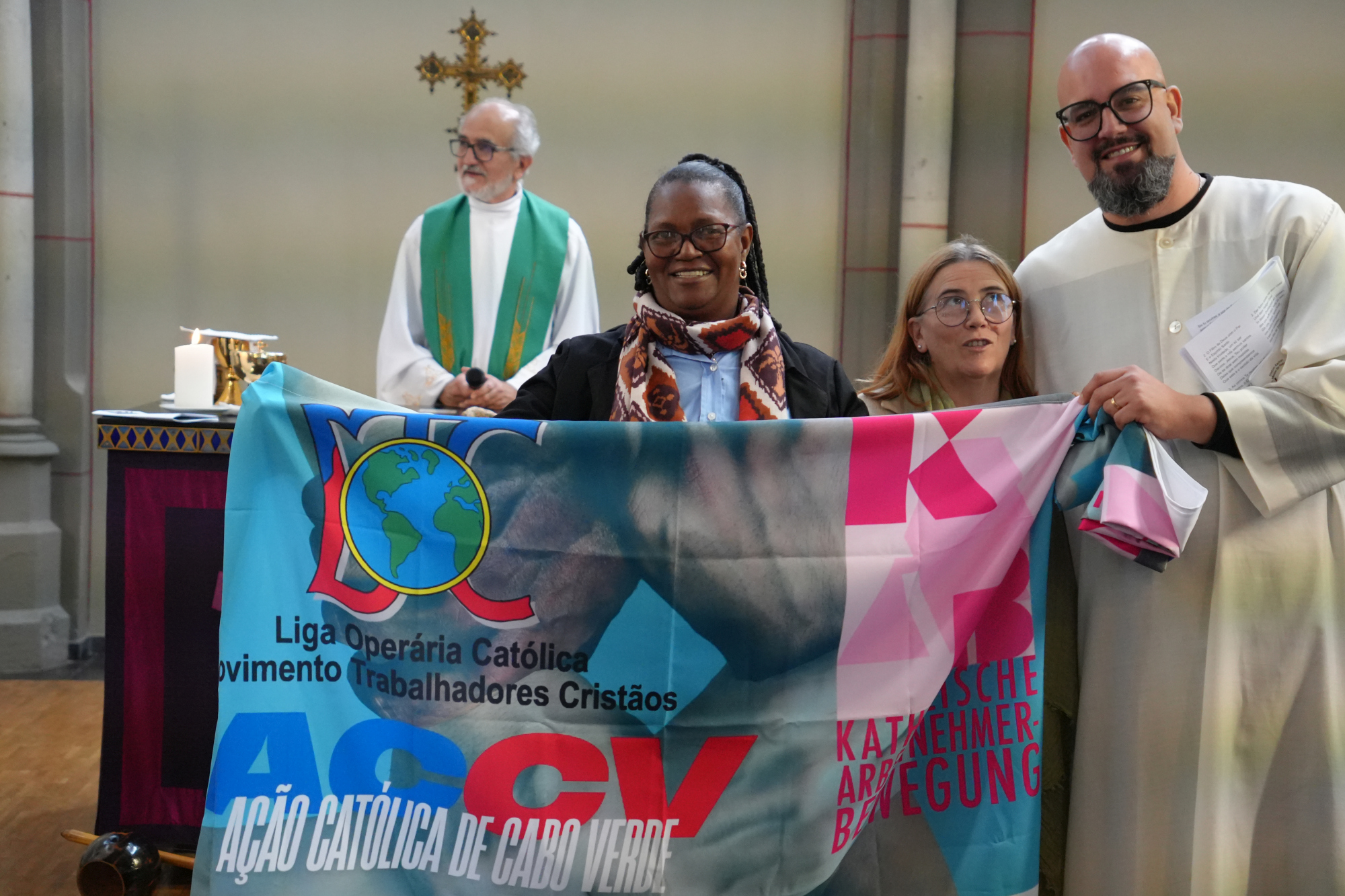 Delegation beim Gottesdienst in St. Josef Aachen (5. Okt. 2025) (c) Thomas Hohenschue
