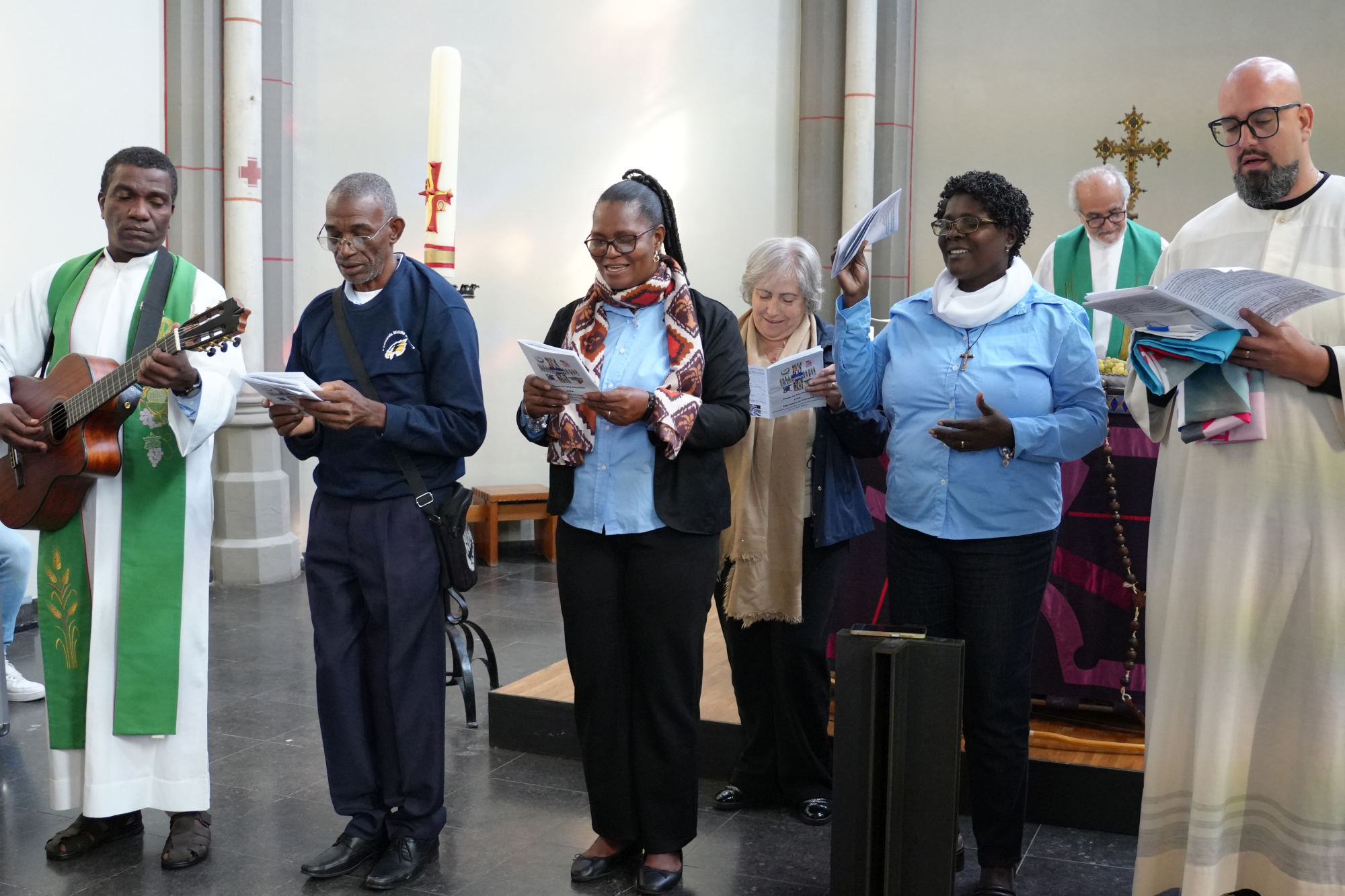 Delegation beim Gottesdienst in St. Josef Aachen (5. Okt. 2025) (c) Thomas Hohenschue
