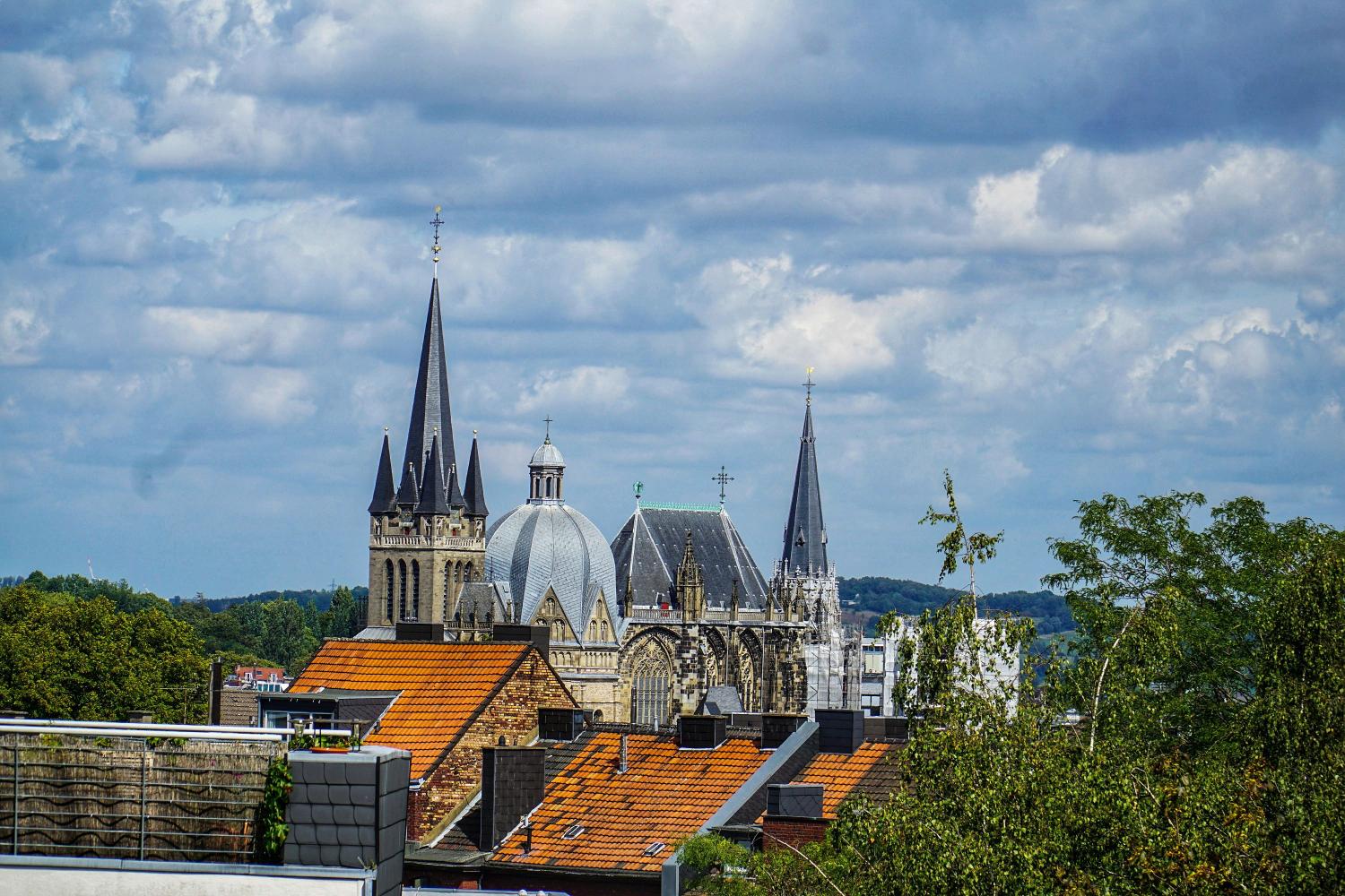 Aachener Dom (c) Bild: Walter Nett In: Pfarrbriefservice.de