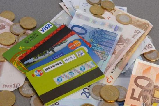 Geld (c) Bild: Marylène Brito In: Pfarrbriefservice