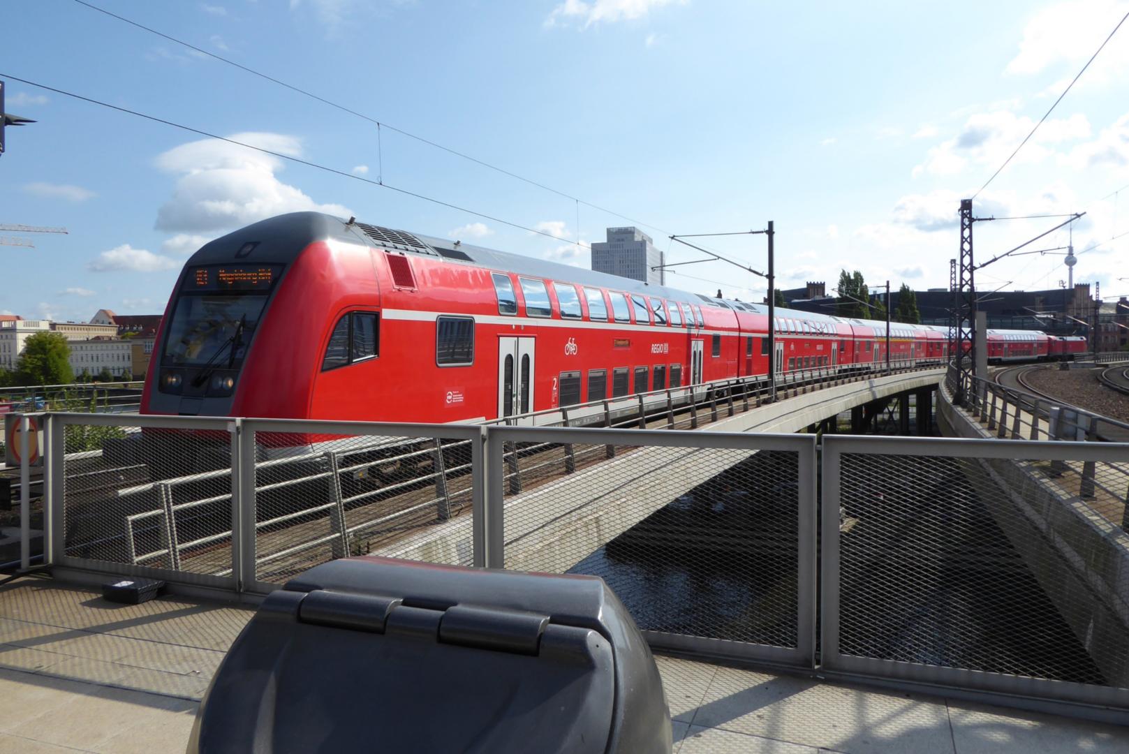 Ankunft (c) Bild: Michael Bogedain In: Pfarrbriefservice
