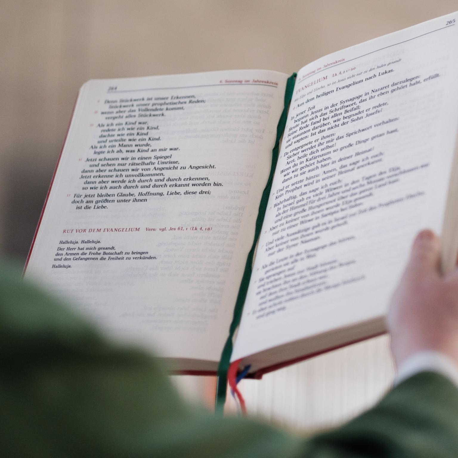 Wir entdecken die Bibel (c) Markus Weinländer, pfarrbriefservice